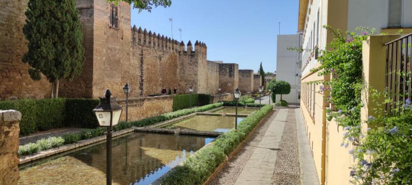 Patio De La Muralla Apartamentos Córdoba Exteriér fotografie